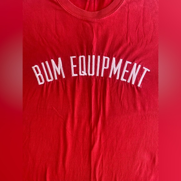 BUM Equipment Vintage 90s Embroidered Red White Spell-Out Tee Oversized Medium - Picture 3 of 6